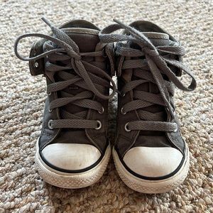 Converse gray infant/toddler size 7
